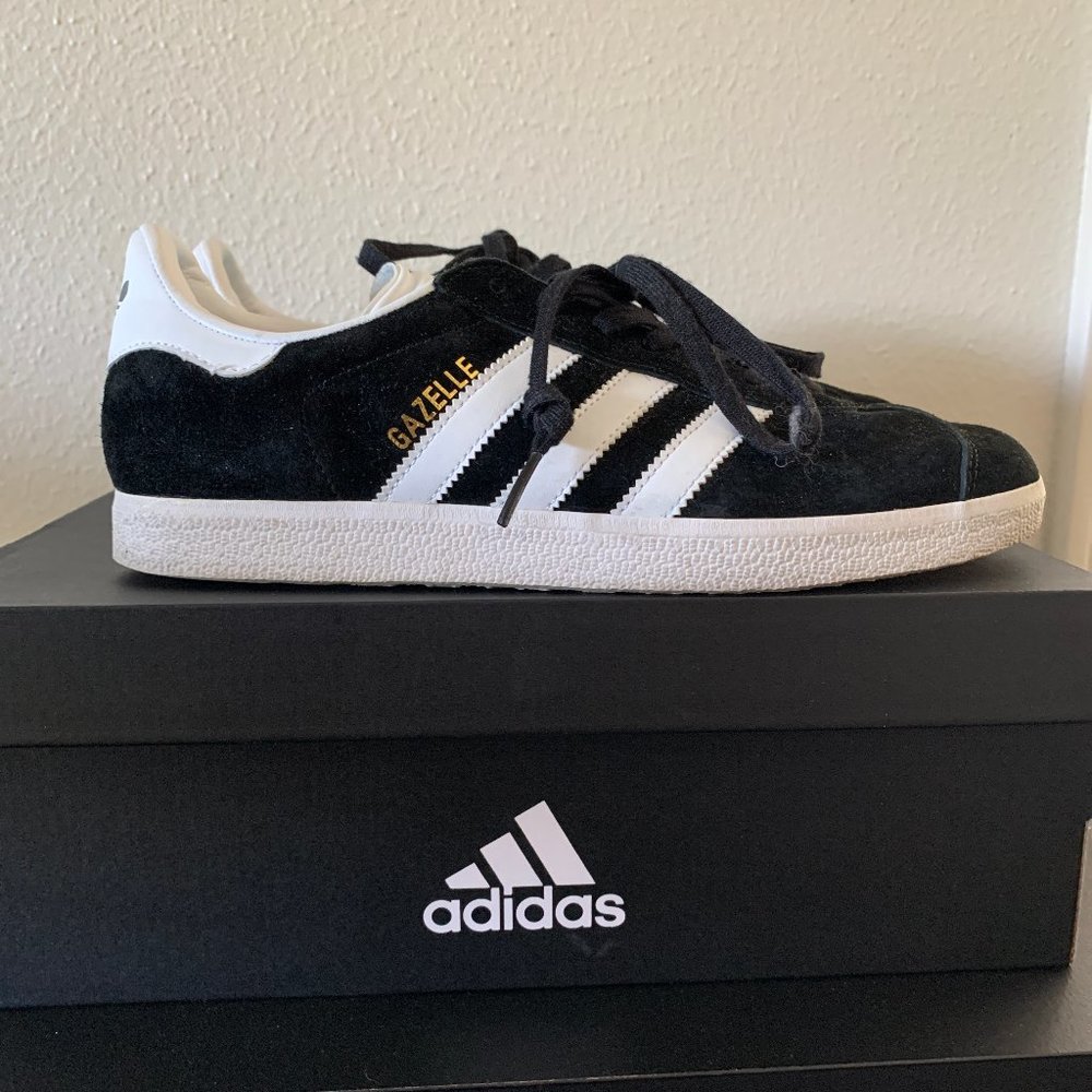 Adidas Gazelle Women’s size 9.5